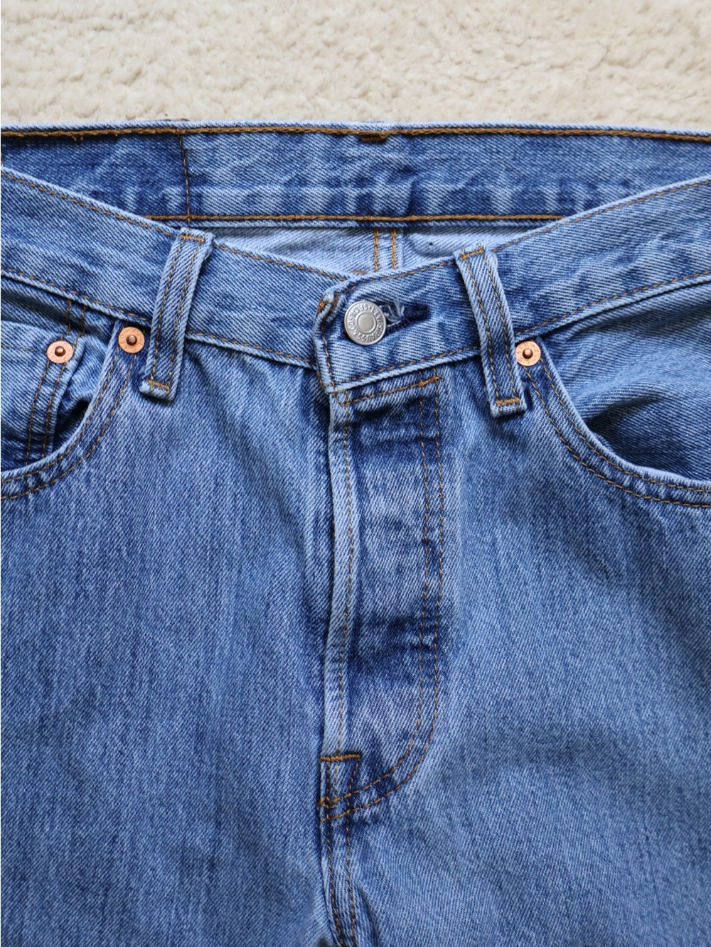 Vintage 501 Levi's Light Blue Straight-Leg Jeans - Picture 3 of 6